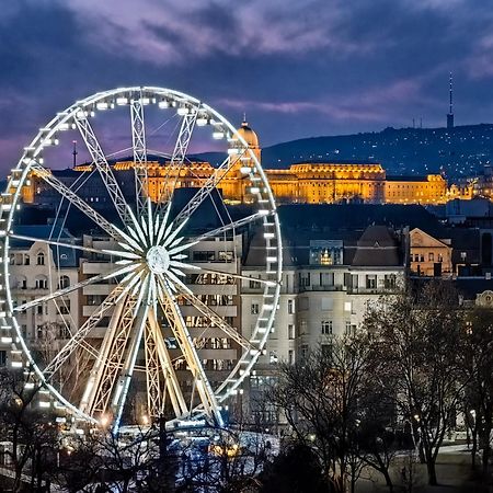Bright Apartment In The Most Beautiful Street Of Budapest Vaci Street, Fashion Street บูดาเปสต์ ภายนอก รูปภาพ