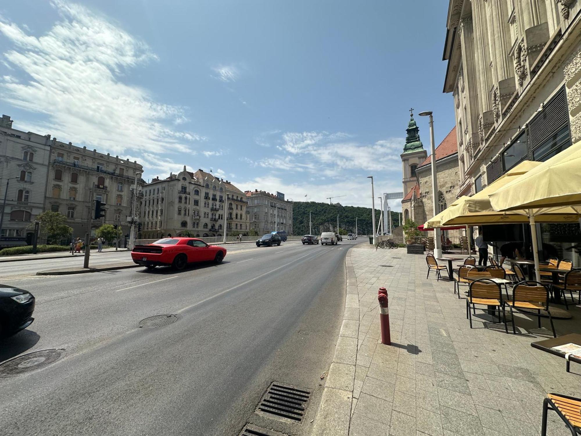 Bright Apartment In The Most Beautiful Street Of Budapest Vaci Street, Fashion Street บูดาเปสต์ ภายนอก รูปภาพ