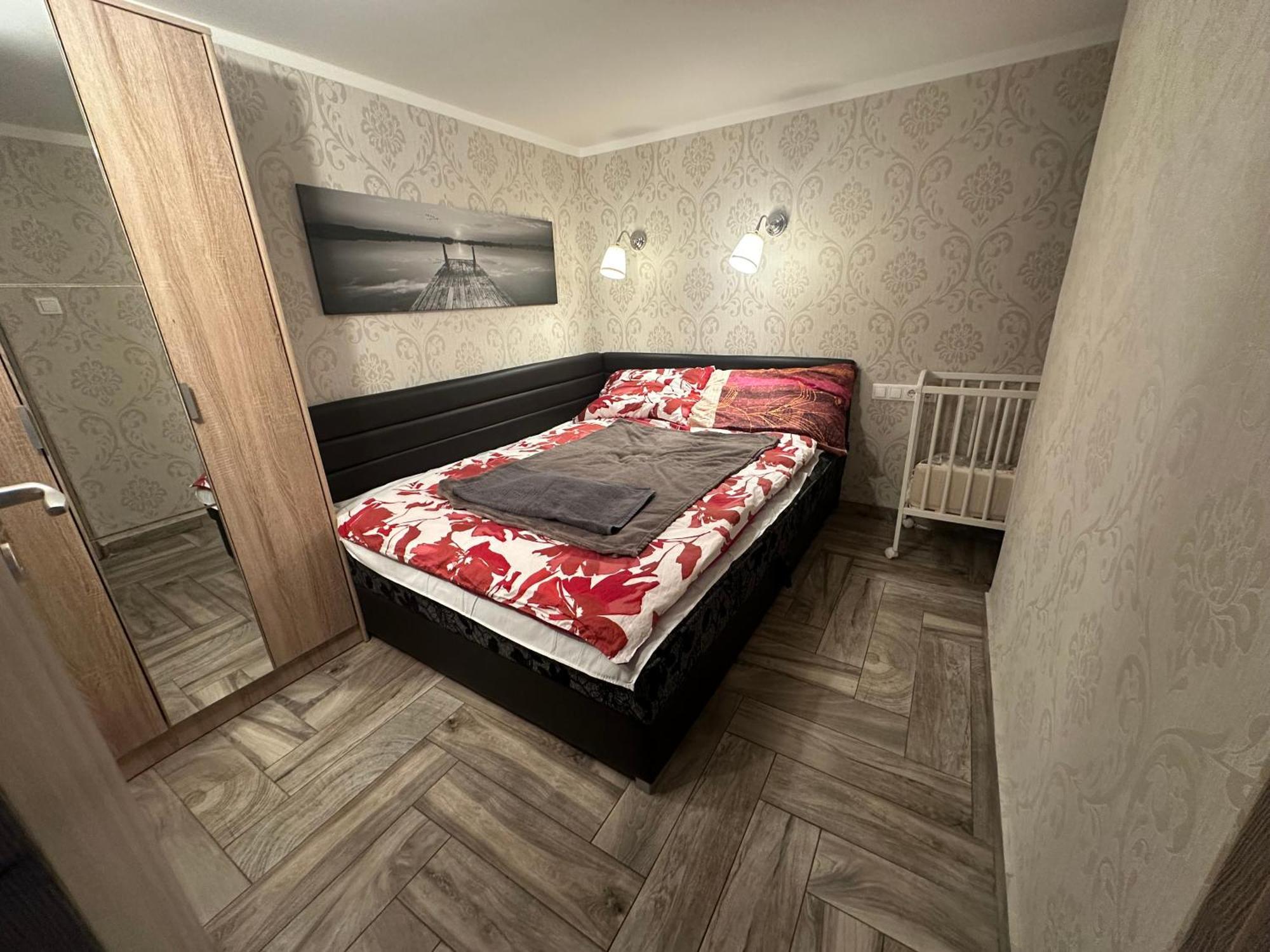 Bright Apartment In The Most Beautiful Street Of Budapest Vaci Street, Fashion Street บูดาเปสต์ ภายนอก รูปภาพ